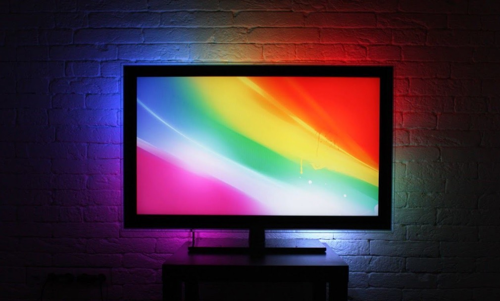 Comment bien choisir un ruban LED pour son ordinateur ou sa télé