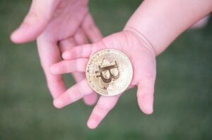 Bitcoin : représentation graphique de la montée en valeur du Bitcoin vers 350 000 dollars